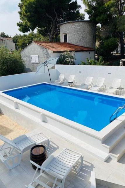 Sea-Views Brazza Apartments With Private Pool Milna  Luaran gambar