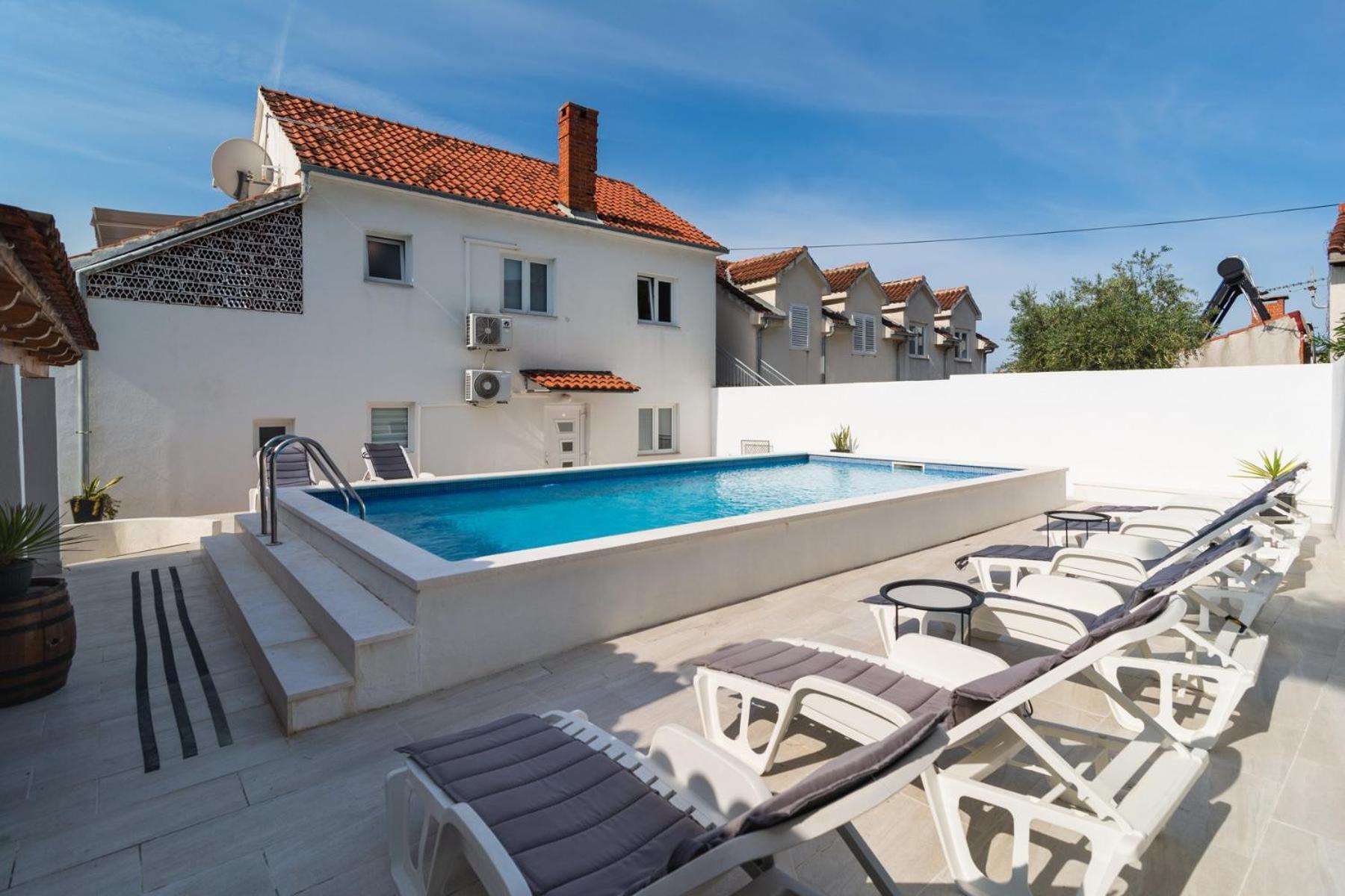 Sea-Views Brazza Apartments With Private Pool Milna  Luaran gambar
