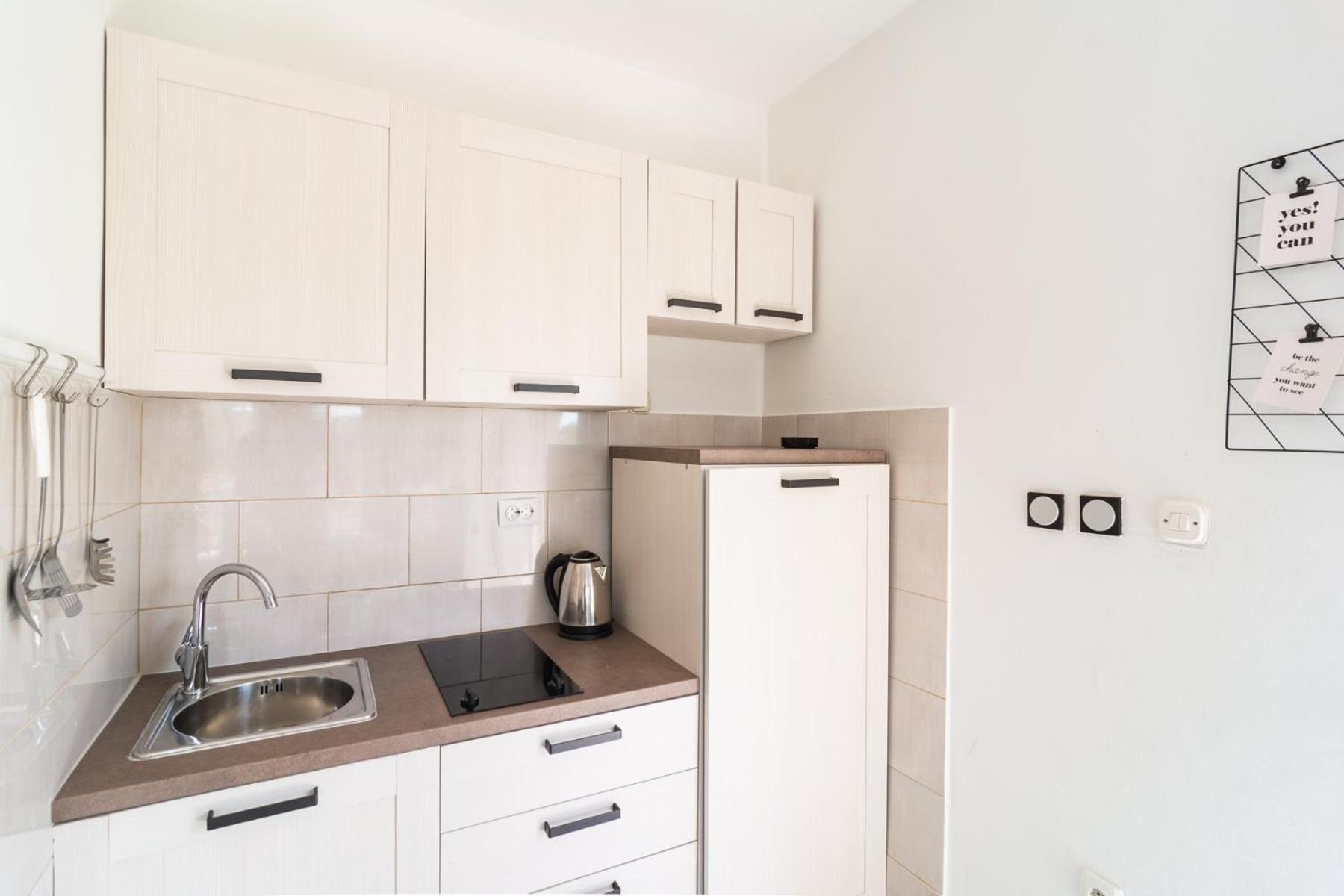 Sea-Views Brazza Apartments With Private Pool Milna  Luaran gambar