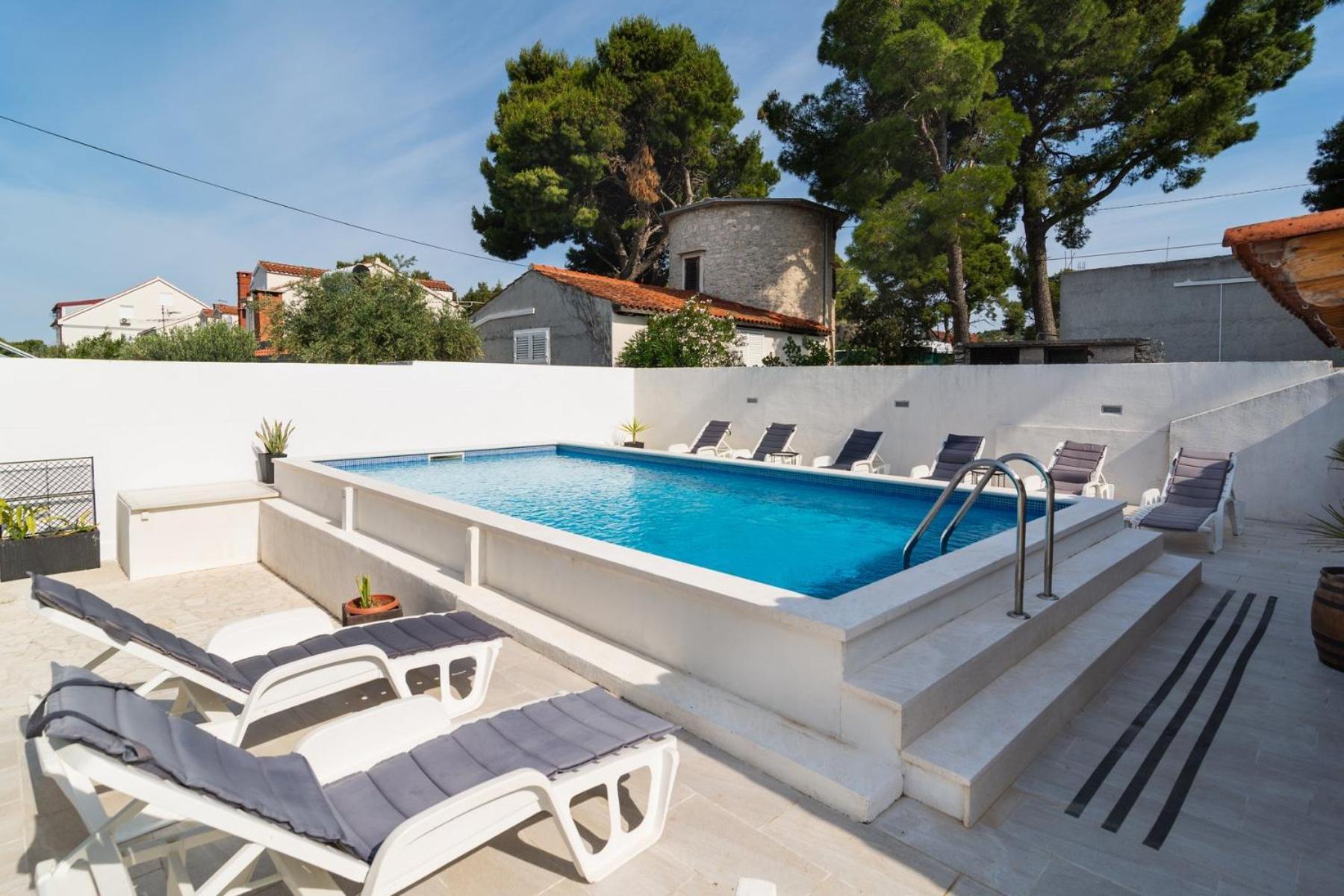 Sea-Views Brazza Apartments With Private Pool Milna  Luaran gambar