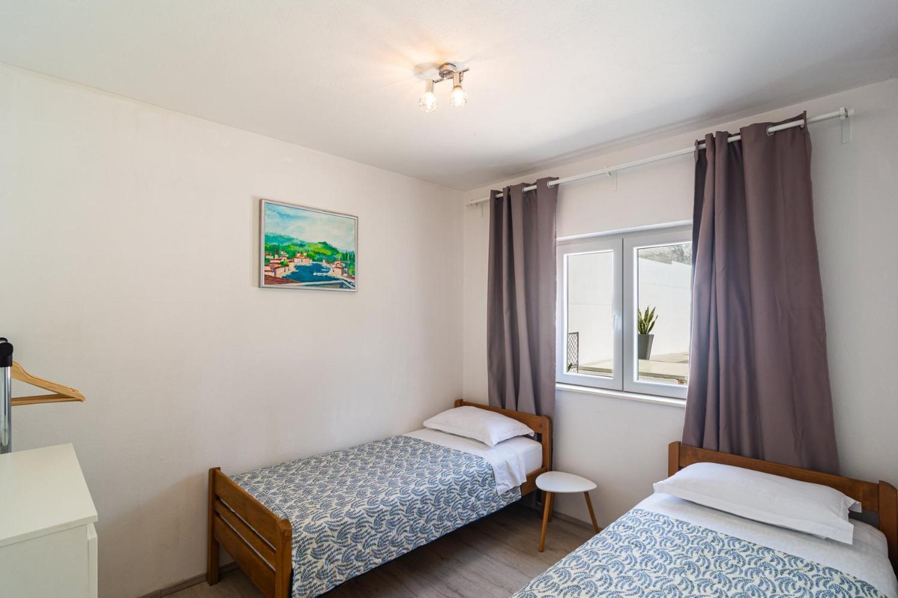 Sea-Views Brazza Apartments With Private Pool Milna  Luaran gambar